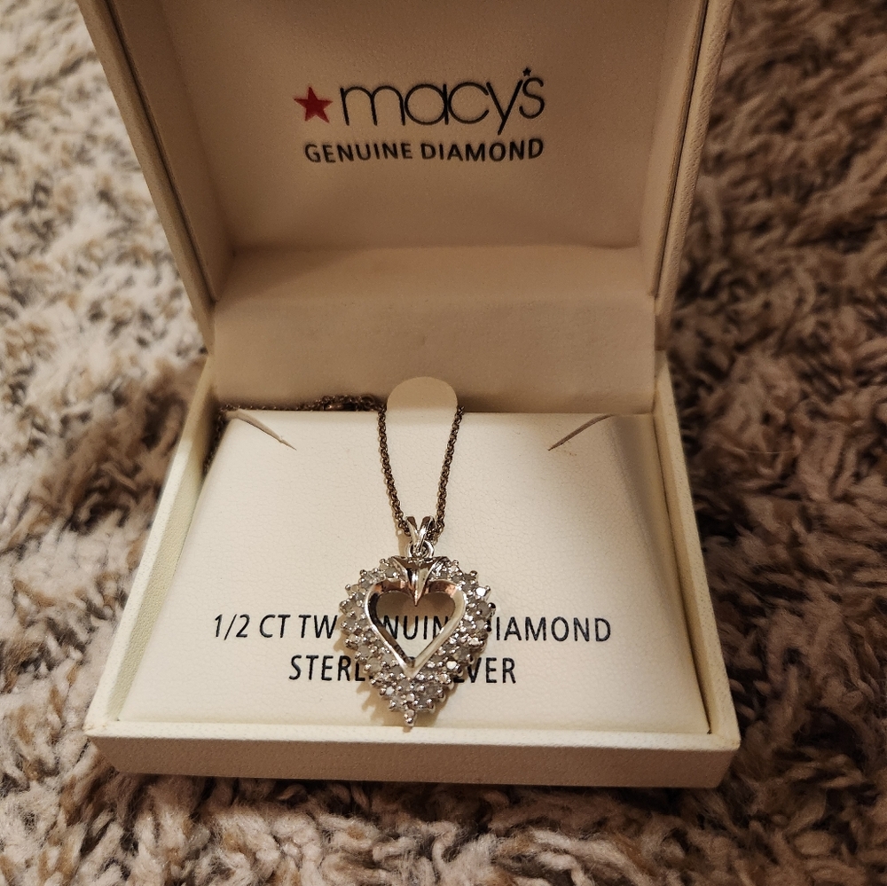 NWT Macy's Sterling silver heart 1/2 CT TW Genuine Diamond Necklace